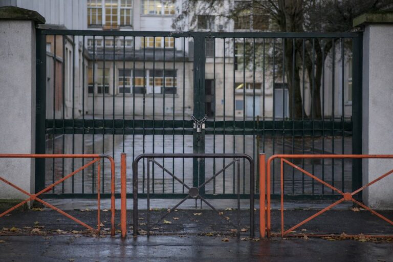 Blocus des lycées : 400 établissements fermés, une mesure du budget 2027 retirée